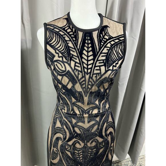 YIGAL AZROUEL Black and Nude Art Deco Velvet Sleeveless Designer Dress Sz 6 - Picture 5 of 14
